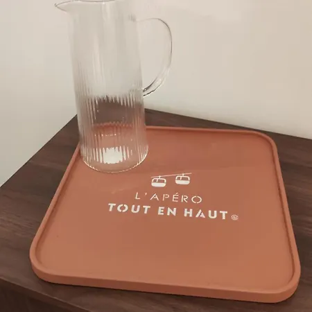 Отель Le
