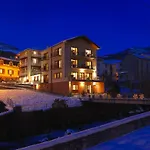 Le Hotel 3*